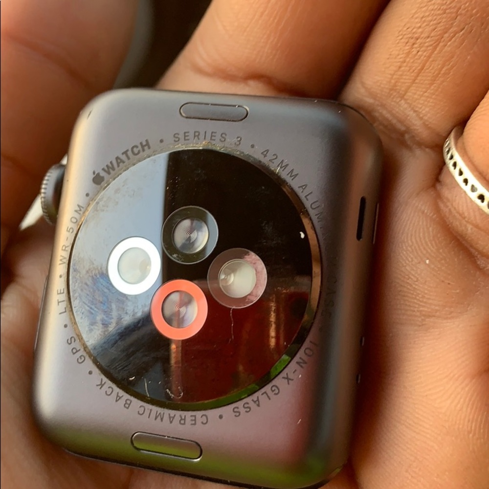 Crack (fixable) SERIES 3 🍎 watch
